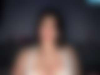 Ellaq's Live Sex Cam Show