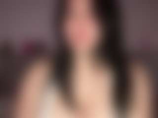 Ellaq's Live Sex Cam Show