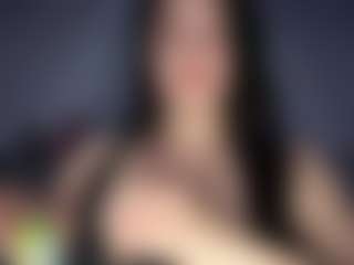 Ellaq's Live Sex Cam Show