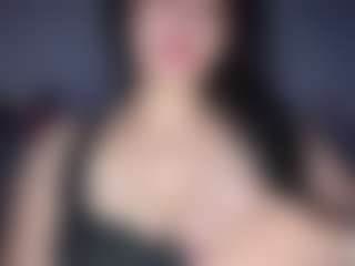 Ellaq's Live Sex Cam Show