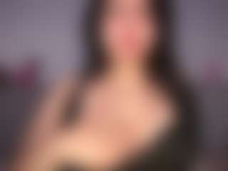 Ellaq's Live Sex Cam Show