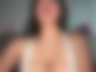 Ellaq's Live Sex Cam Show