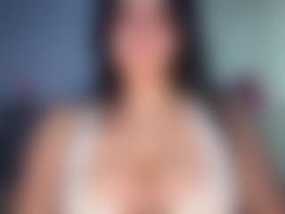 Ellaq's Live Sex Cam Show