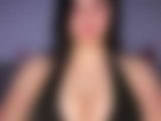 Ellaq's Live Sex Cam Show