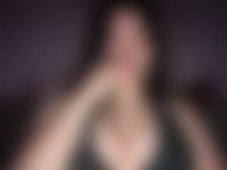 Ellaq's Live Sex Cam Show