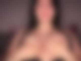 Ellaq's Live Sex Cam Show