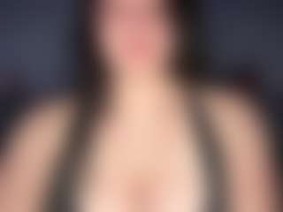 Ellaq's Live Sex Cam Show