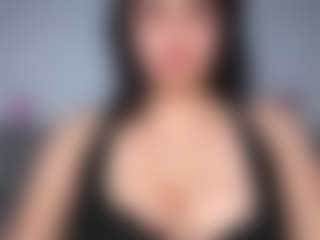 Ellaq's Live Sex Cam Show