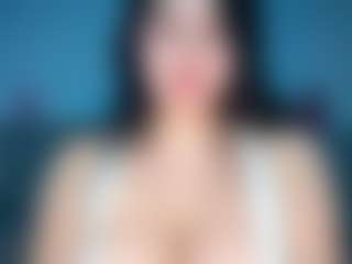Ellaq's Live Sex Cam Show