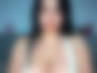 Ellaq's Live Sex Cam Show