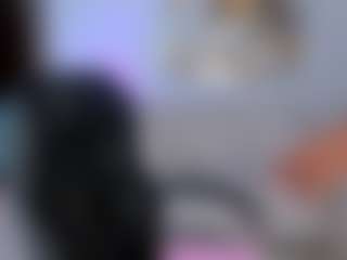 Live cam show with Savannah Storm - Living Room on livesuperchat.net
