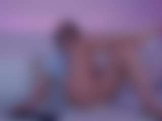 Live cam show with SophieeRain - Joi on UwU Esports