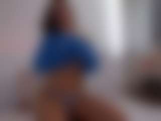 SophieeRain's Live Sex Cam Show