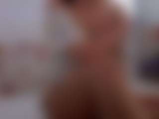 Live cam show with SophieeRain - Amateur Brown Hair on AdultVida.com