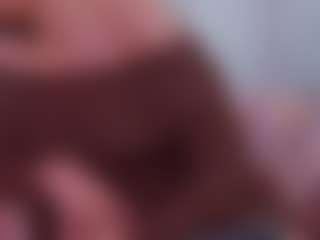 Live cam show with SophieeRain - Moaning on Camsoda
