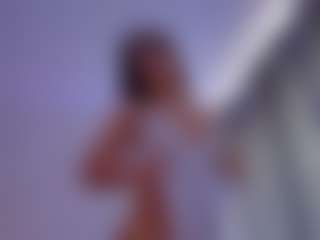 Live cam show with SophieeRain - Amateur Brown Hair on AdultVida.com