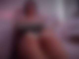 Live cam show with SophieeRain - Bedroom on Instabang