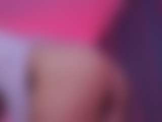 Live cam show with SophieeRain - Striptease on pussylord.com