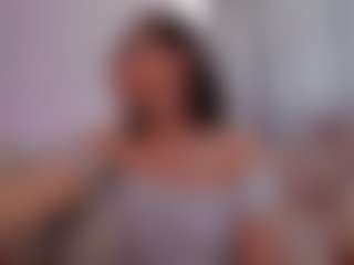 Live cam show with SophieeRain - Brown Hair on Camsoda