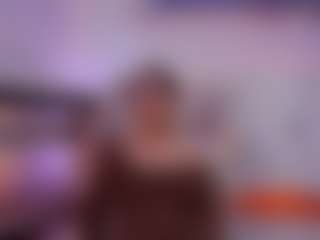 Live cam show with SophieeRain - Tease Brown Hair on Dolls Live