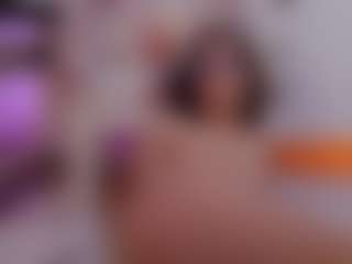 SophieeRain's Live Sex Cam Show