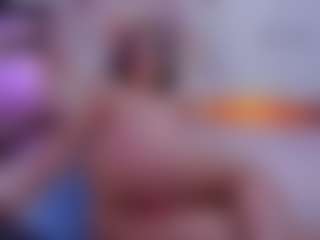 SophieeRain's Live Sex Cam Show