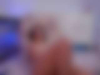 SophieeRain's Live Sex Cam Show