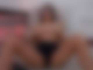 SophieeRain's Live Sex Cam Show