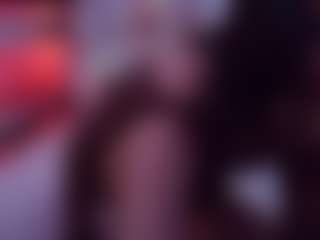 Live cam show with SophieeRain - Brown Hair on SmokeAndPoke