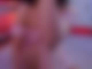 Live cam show with SophieeRain - Striptease on Instabang