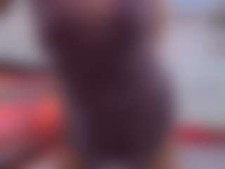 Live cam show with SophieeRain - Joi on StripNow