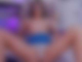 SophieeRain's Live Sex Cam Show