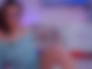 Live cam show with SophieeRain - Moaning on Camsoda
