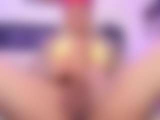 Live cam show with AngelsJones - Nipple Piercings on AdultVida.com