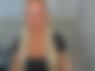 Live cam show with KristyMiss - Smart on Fit Hotties