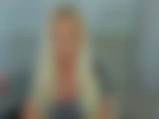 Live cam show with KristyMiss - Athletic on CamClone
