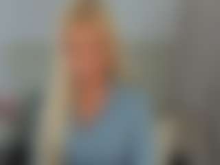 Live cam show with KristyMiss - Average on SpankPalCams