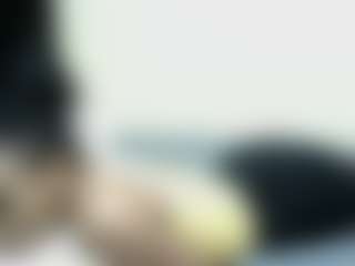 Live cam show with sweetbony - Ebony Petite on Camsoda