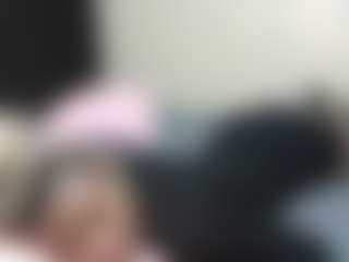 Live cam show with sweetbony - Black Petite on Fling VIP Chat