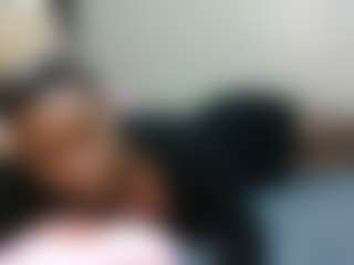 Live cam show with sweetbony - Ebony Teen (18+) on 1on1-livenow