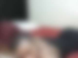 Live cam show with sweetbony - Ebony Small Tits on Camsoda