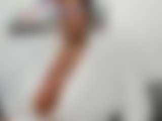 Live cam show with ANA-FUENTES - Striptease on Milf Play