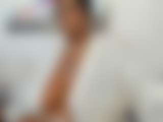 Live-camshow met ANA-FUENTES - Body Massage op Camsoda