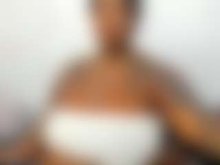 Live cam show with ANA-FUENTES - Shaved on Camsoda