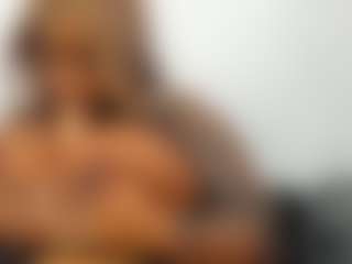 Show de câmera ao vivo com ANA-FUENTES - Nipple Piercings no Camsoda