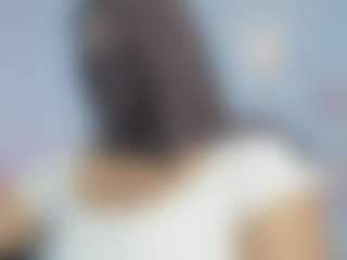 Show di cam dal vivo con Isa-perez - Petite su Camsoda