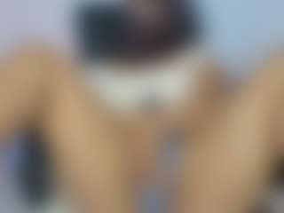 Live cam show with Isa-perez - Ebony on Camsoda | colombia
