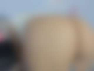 Isa-perez MILF webcam performer live streaming