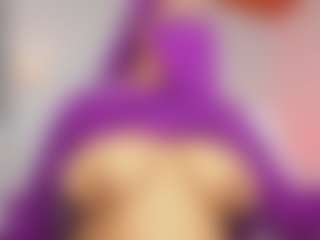Live cam show with Isa-perez - Petite on CamwithHer