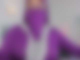 Live cam show with Isa-perez - Skinny on CamwithHer